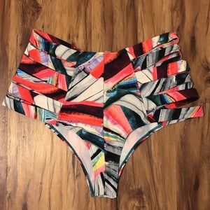 Montce Swim high rise bottoms size Large